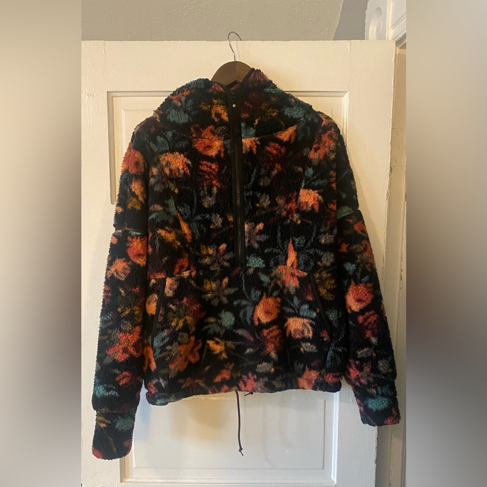 Prana fluffy hoodie quarter zip jacket. Flower pattern. Size M.
